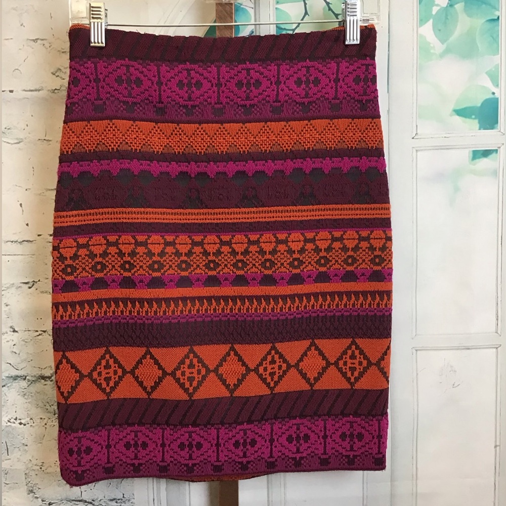Patterned Knit Pencil Skirt in Magenta and Rust